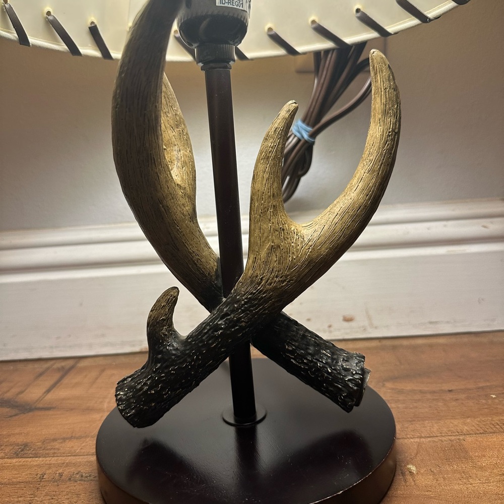 Vintage Faux Antlers Lamp - Picture 2 of 16
